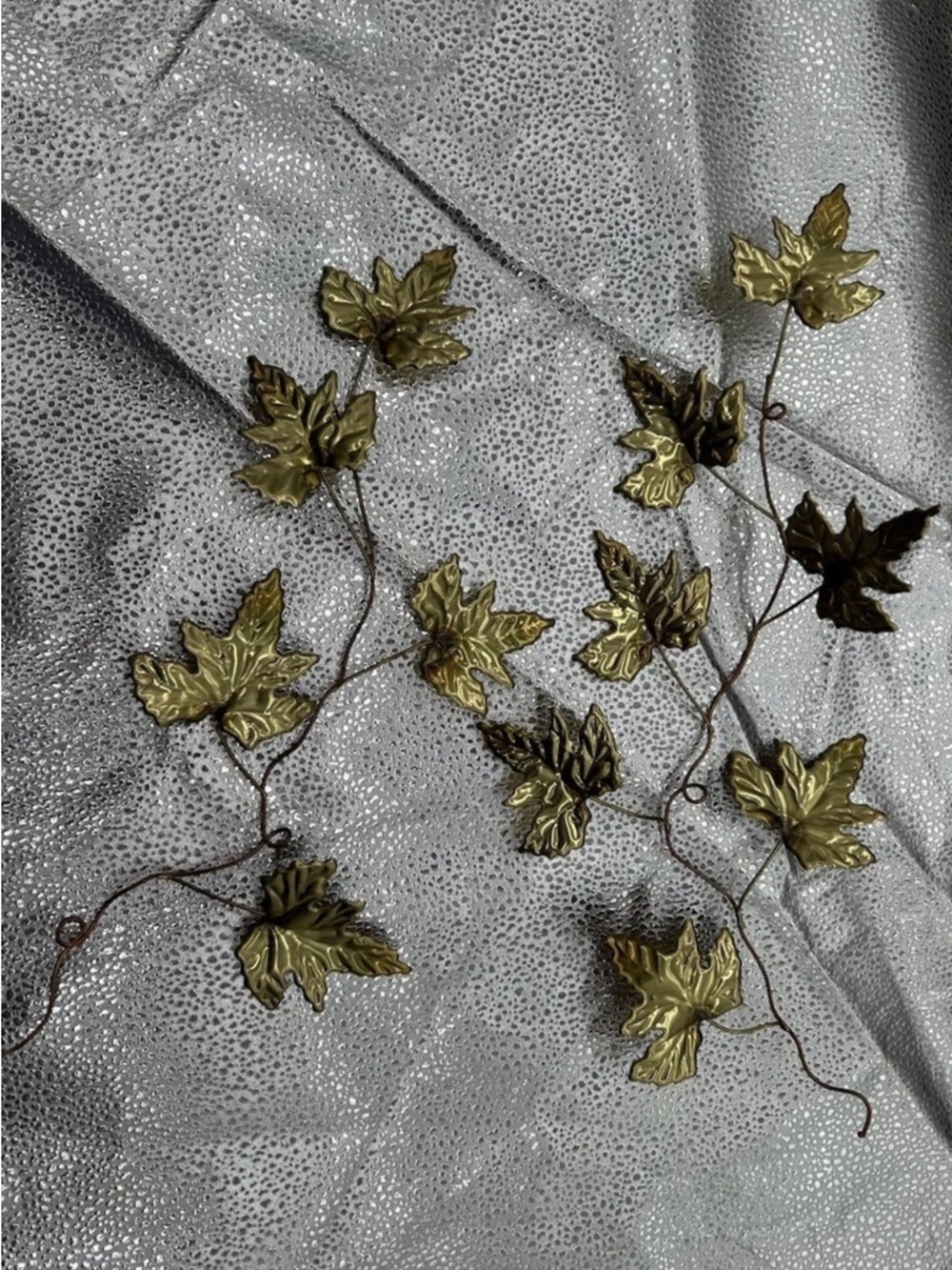 Metal Leaf Wall Décor - Gold Vine Accent
